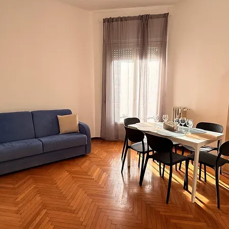 Διαμέρισμα 3 Bedrooms Separate 1 Min Walk From Brera, 15 Min Duomo *