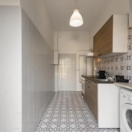 3 Bedrooms Separate 1 Min Walk From Brera, 15 Min Duomo Διαμέρισμα *